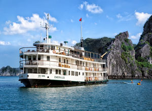 Halong tour 2 days 1 night on EMERAUDE CRUISE