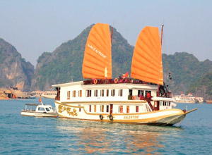 Halong Valentine Cruise 2 days 1 night
