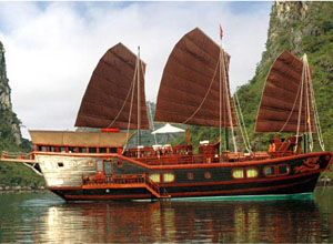 Red Dragon Junk 3 days 2 nights